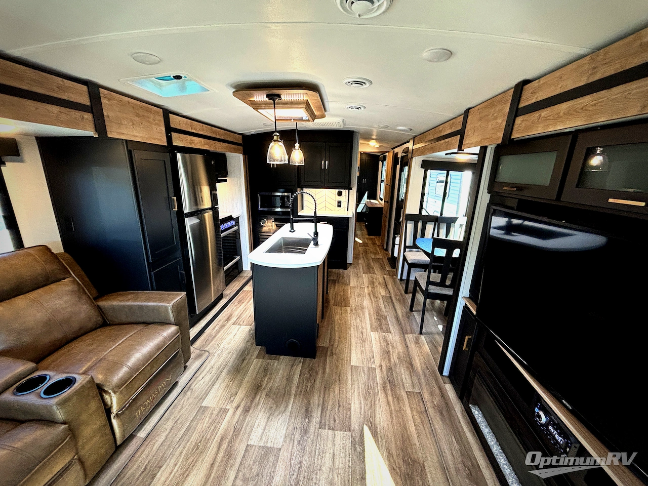 2022 Keystone Outback 330RL Photo 14