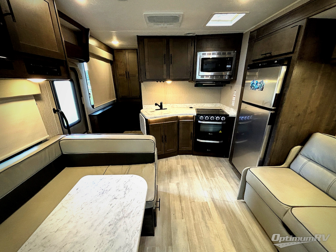 2023 Coachmen Leprechaun 298KB Ford 450 Photo 4