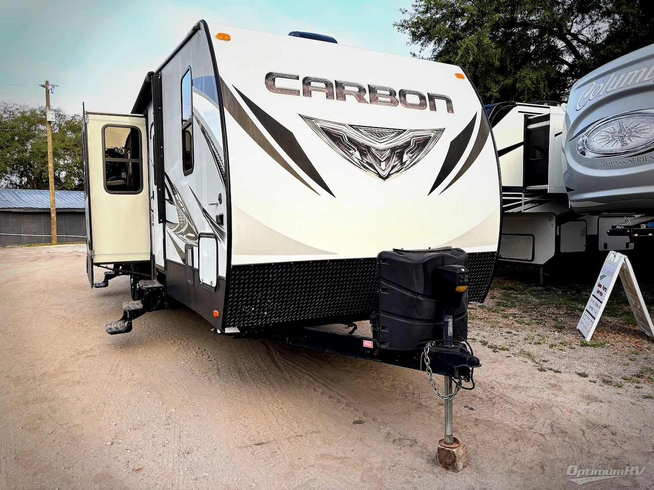2018 Keystone Carbon 35 Photo 1