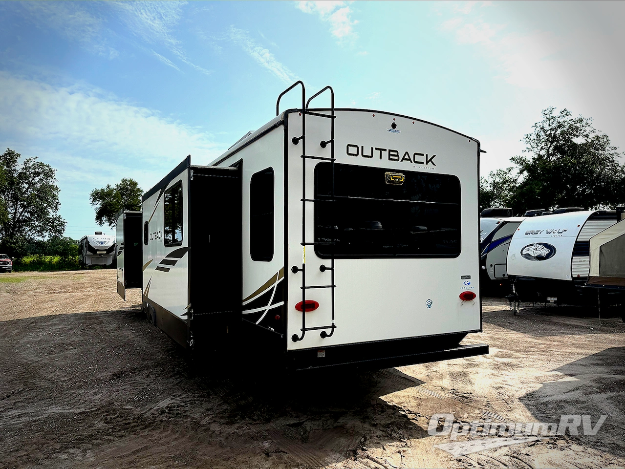 2022 Keystone Outback 330RL Photo 2