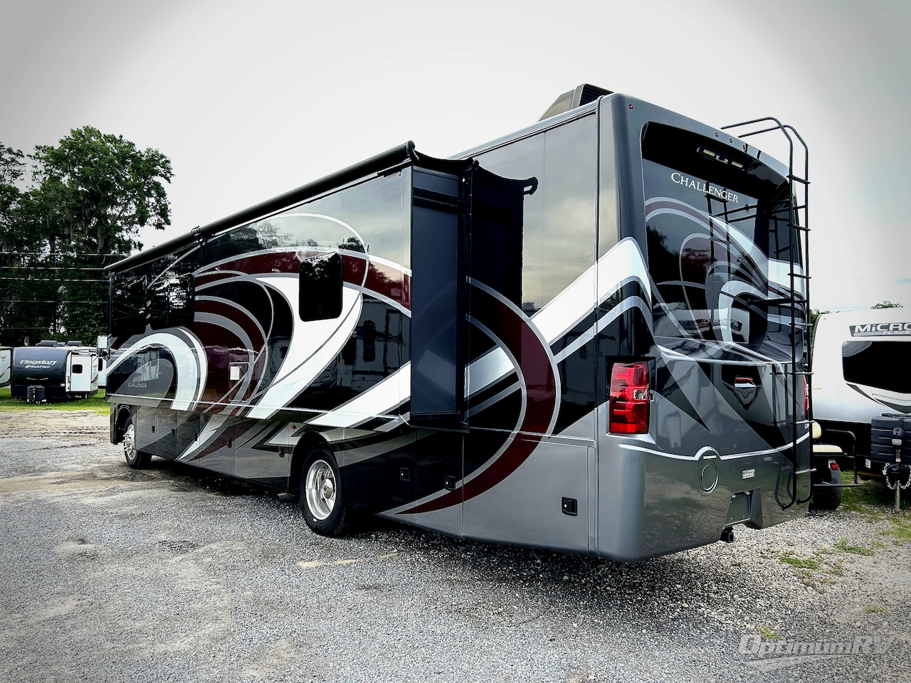 2018 Thor Challenger 37LX Photo 3