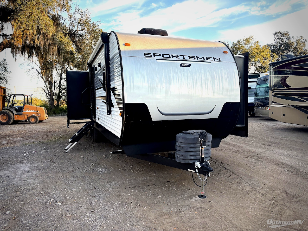 2025 KZ Sportsmen SE 303QBSE Photo 1