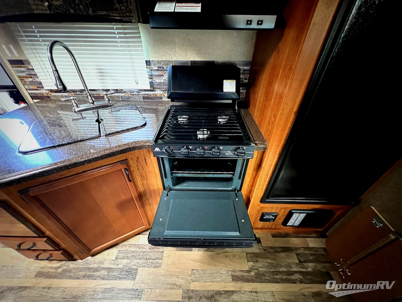 2015 Starcraft Travel Star 309BHS Photo 10