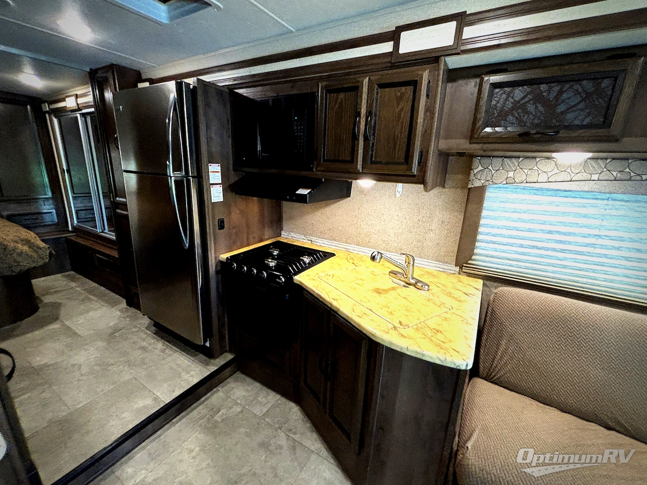 2019 Coachmen Freelander 32FS Ford 450 Photo 15