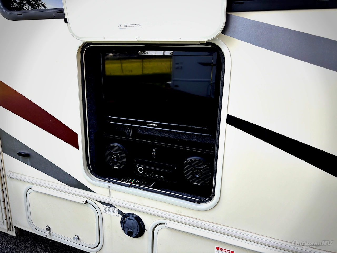 2019 Coachmen Freelander 32FS Ford 450 Photo 21