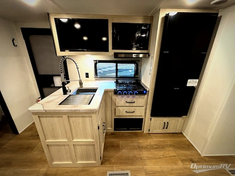 2025 Palomino Puma Camping Edition 305BHCE RV Photo 2