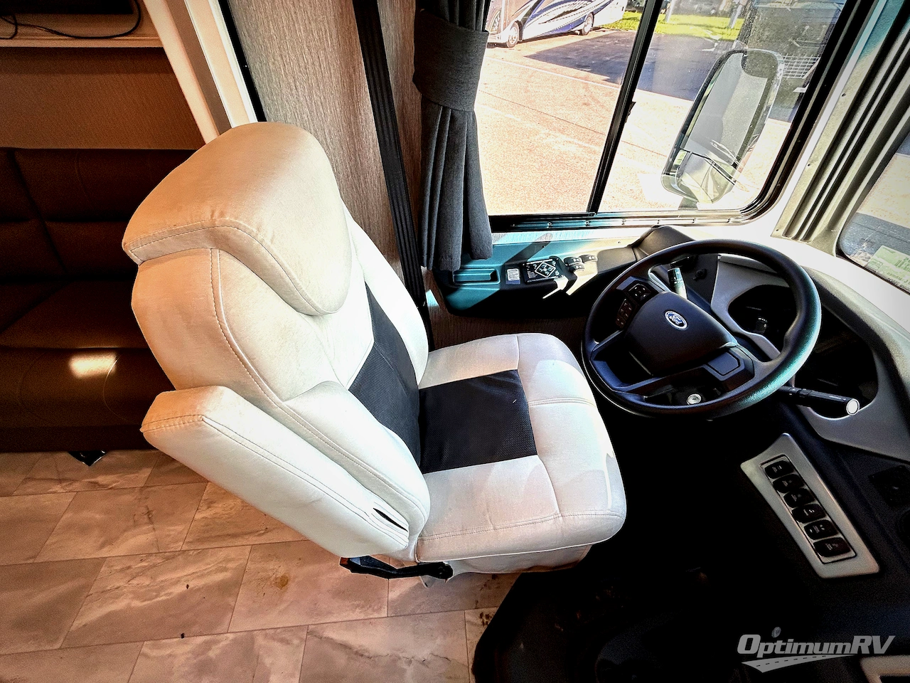 2023 Coachmen Encore 355DS Photo 7