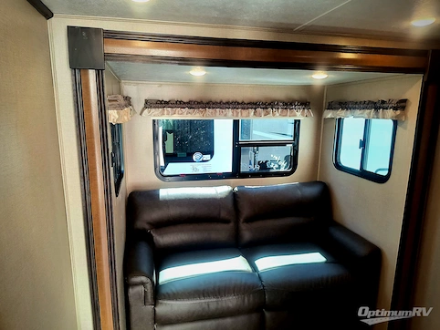 2021 Coachmen Chaparral 392MBL RV Photo 3