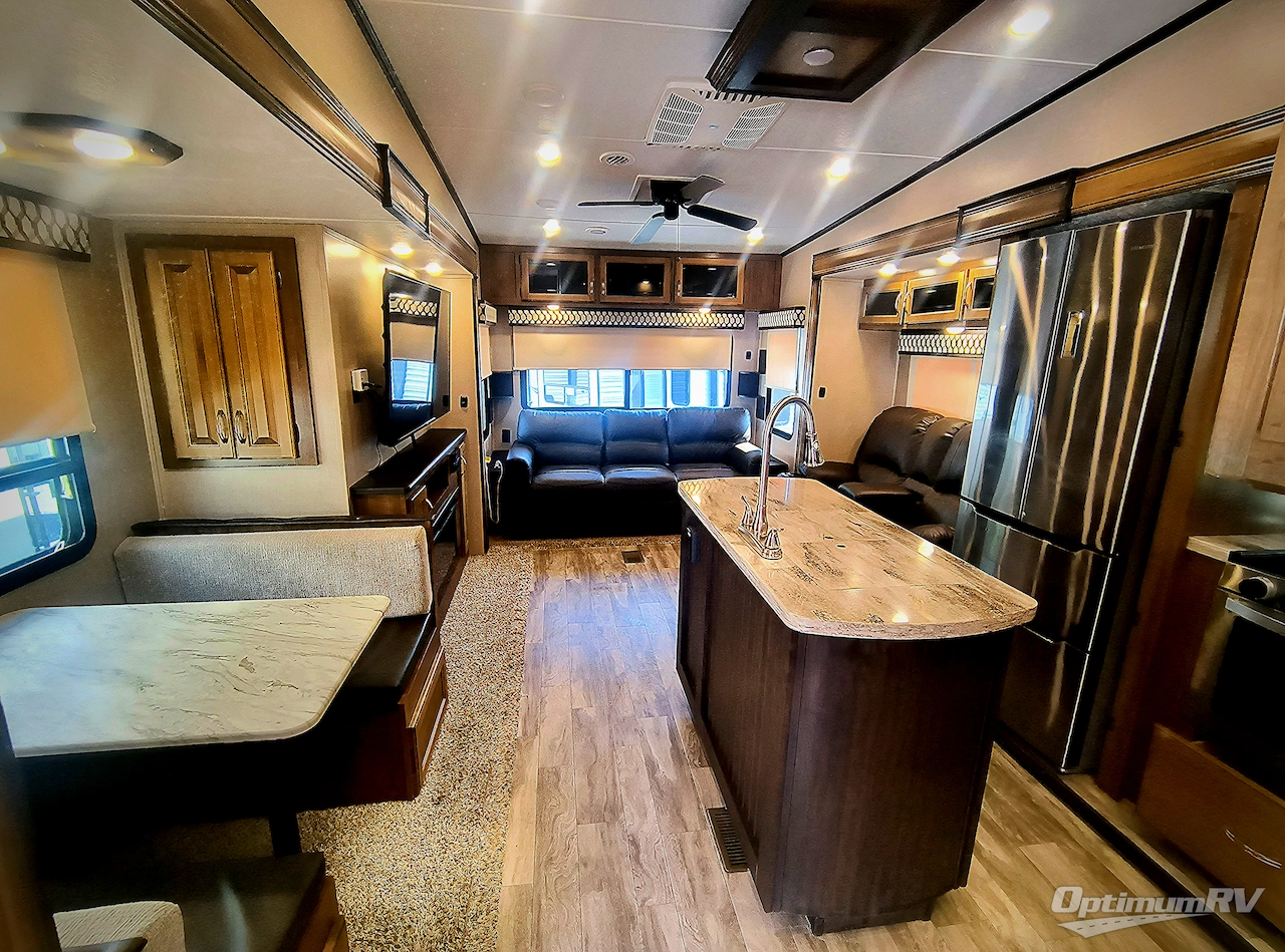 2021 Coachmen Chaparral 392MBL Photo 6