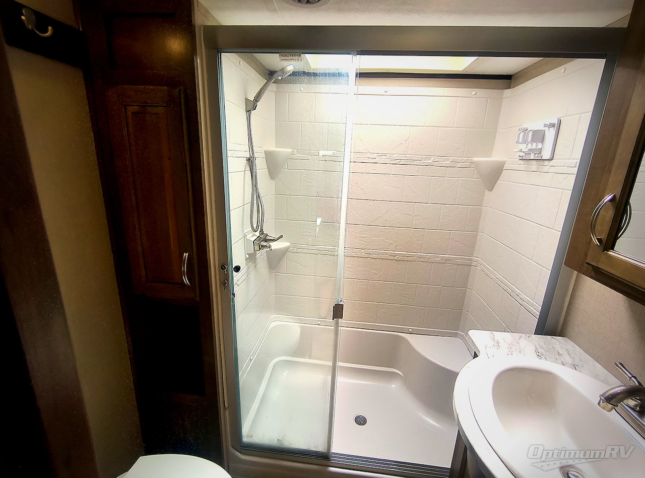 2021 Coachmen Chaparral 392MBL Photo 15
