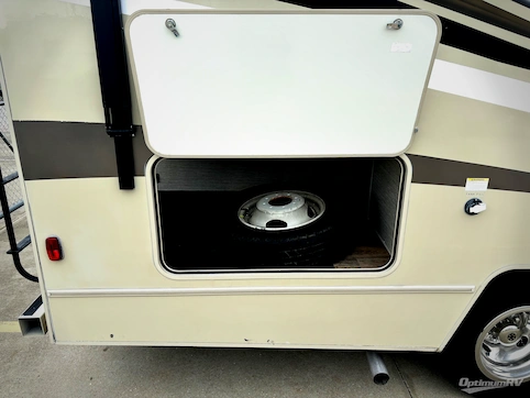 2020 Winnebago Minnie Winnie 22R RV Photo 4