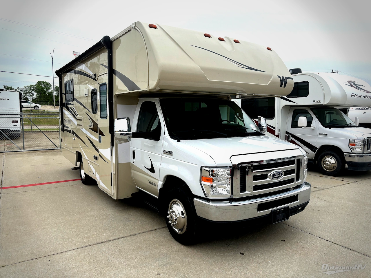 2020 Winnebago Minnie Winnie 22R Photo 1
