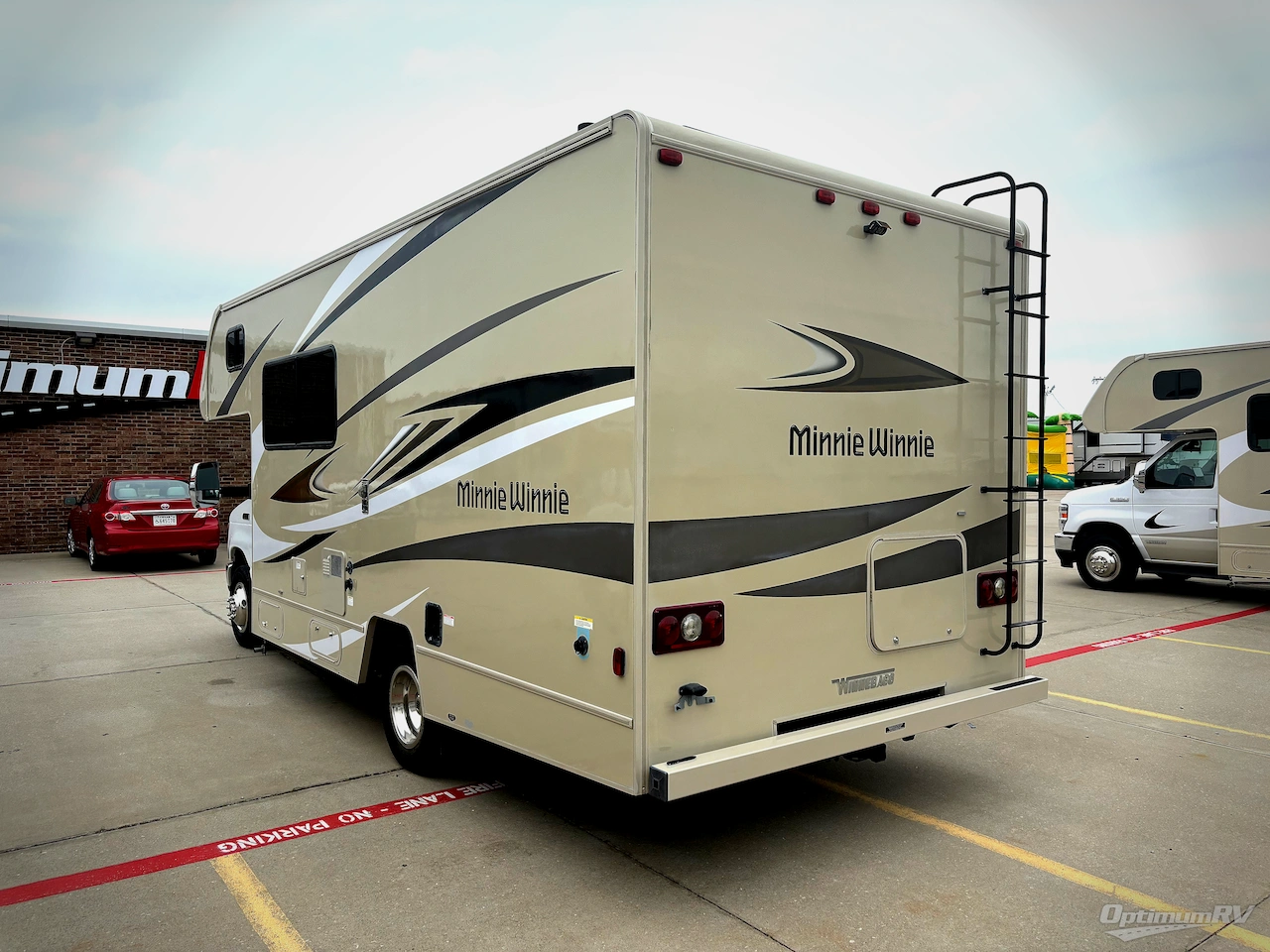 2020 Winnebago Minnie Winnie 22R Photo 3