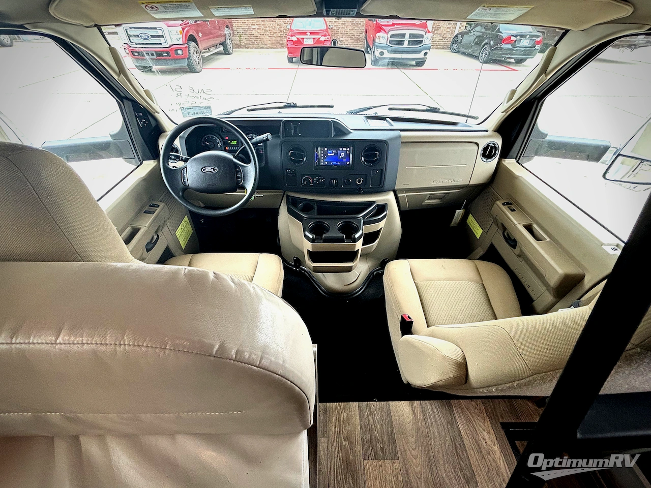 2020 Winnebago Minnie Winnie 22R Photo 5