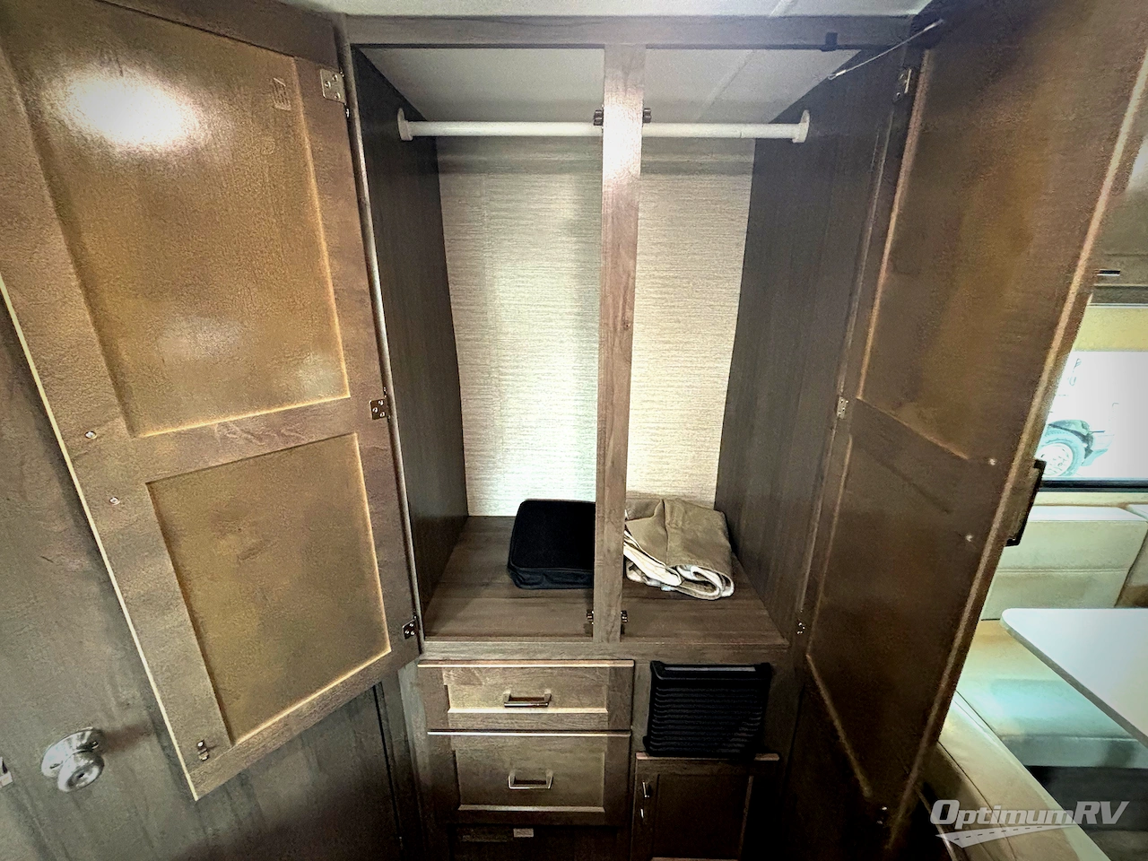 2020 Winnebago Minnie Winnie 22R Photo 11