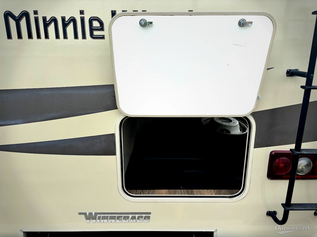 2020 Winnebago Minnie Winnie 22R Photo 14
