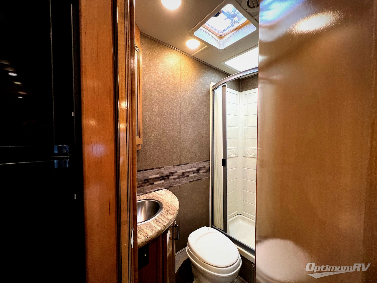 2019 Thor Quantum Sprinter KM24 Photo 18