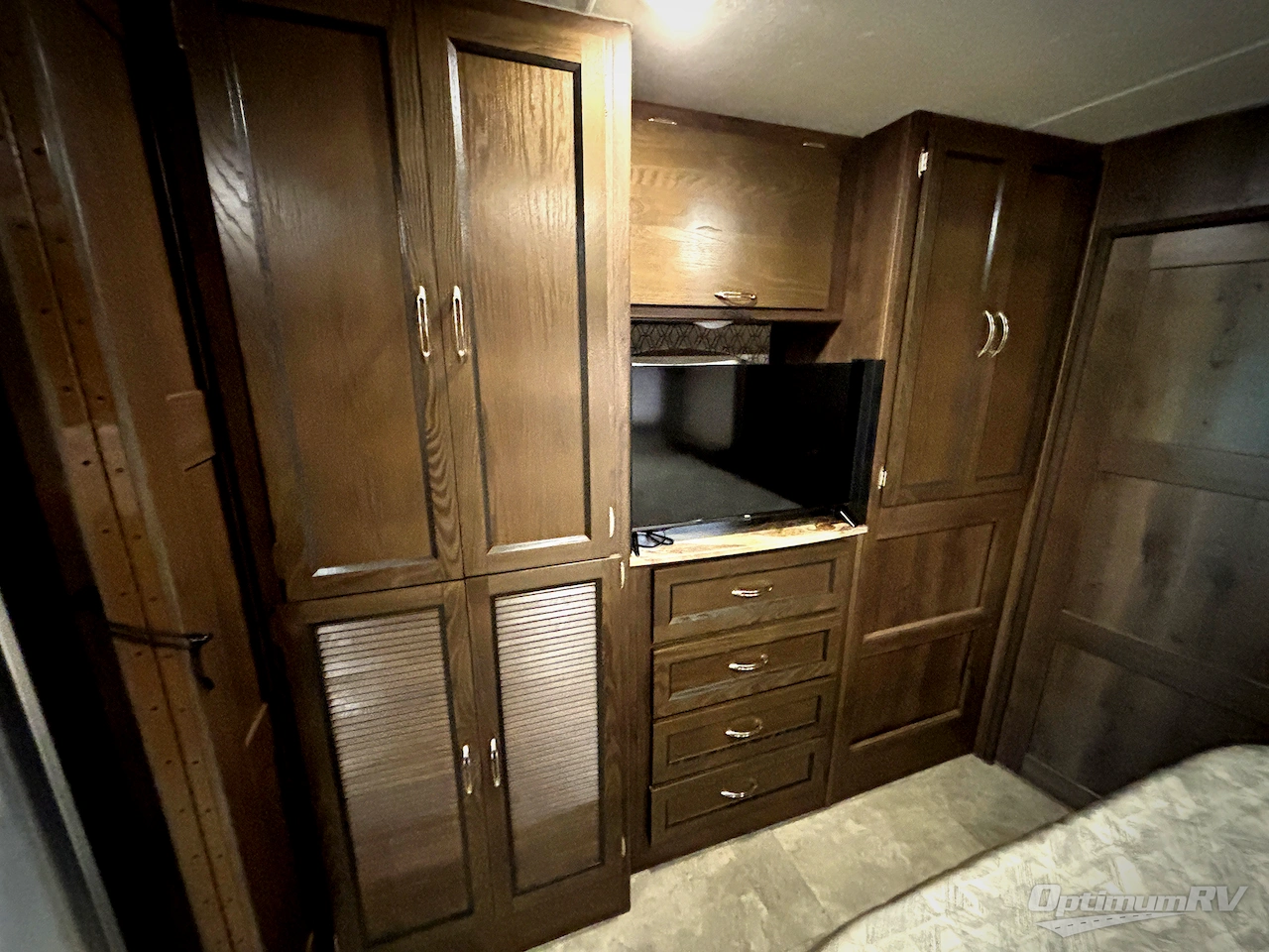 2019 Coachmen Freelander 32DS Ford 450 Photo 17
