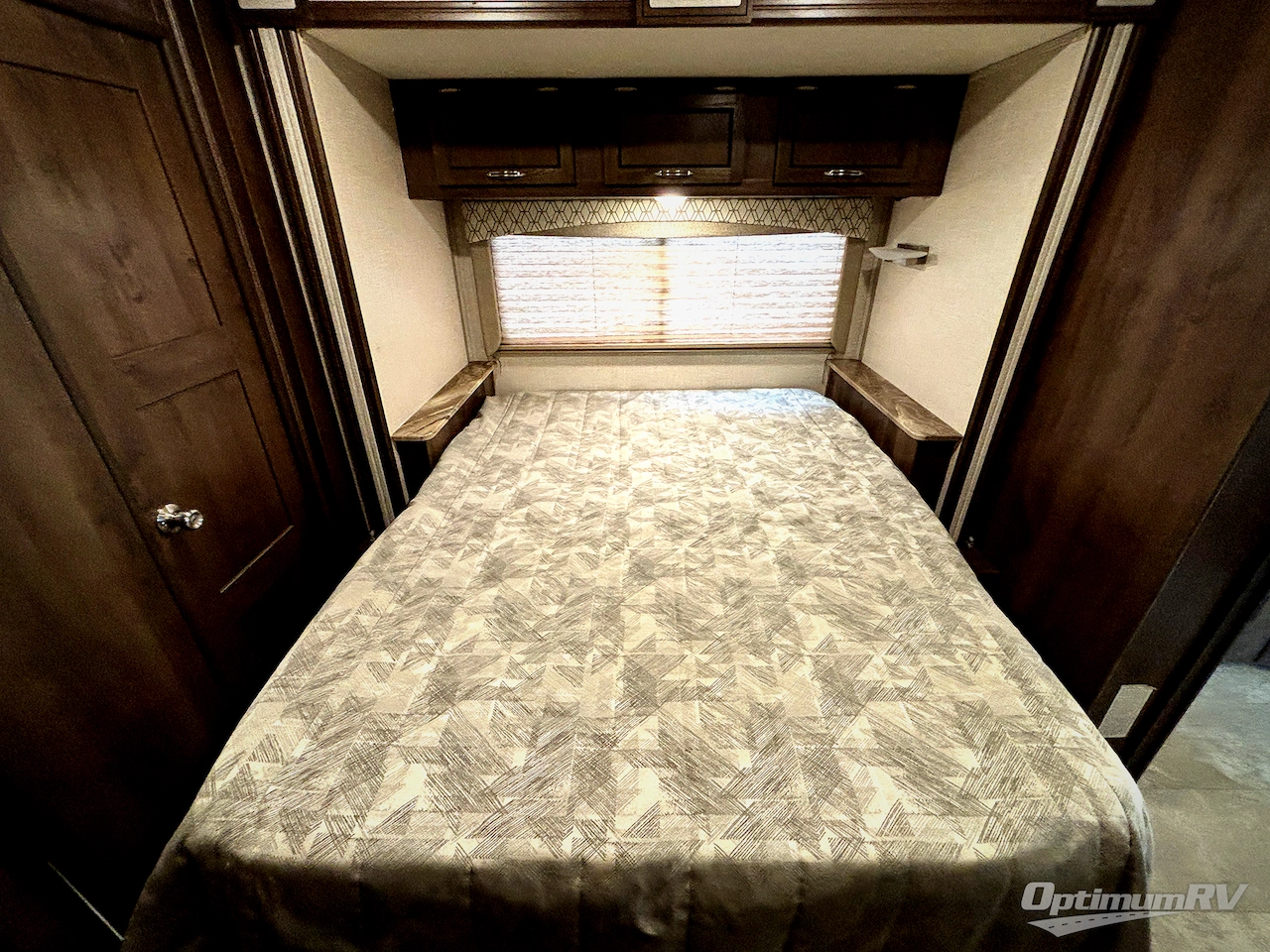 2019 Coachmen Freelander 32DS Ford 450 Photo 16