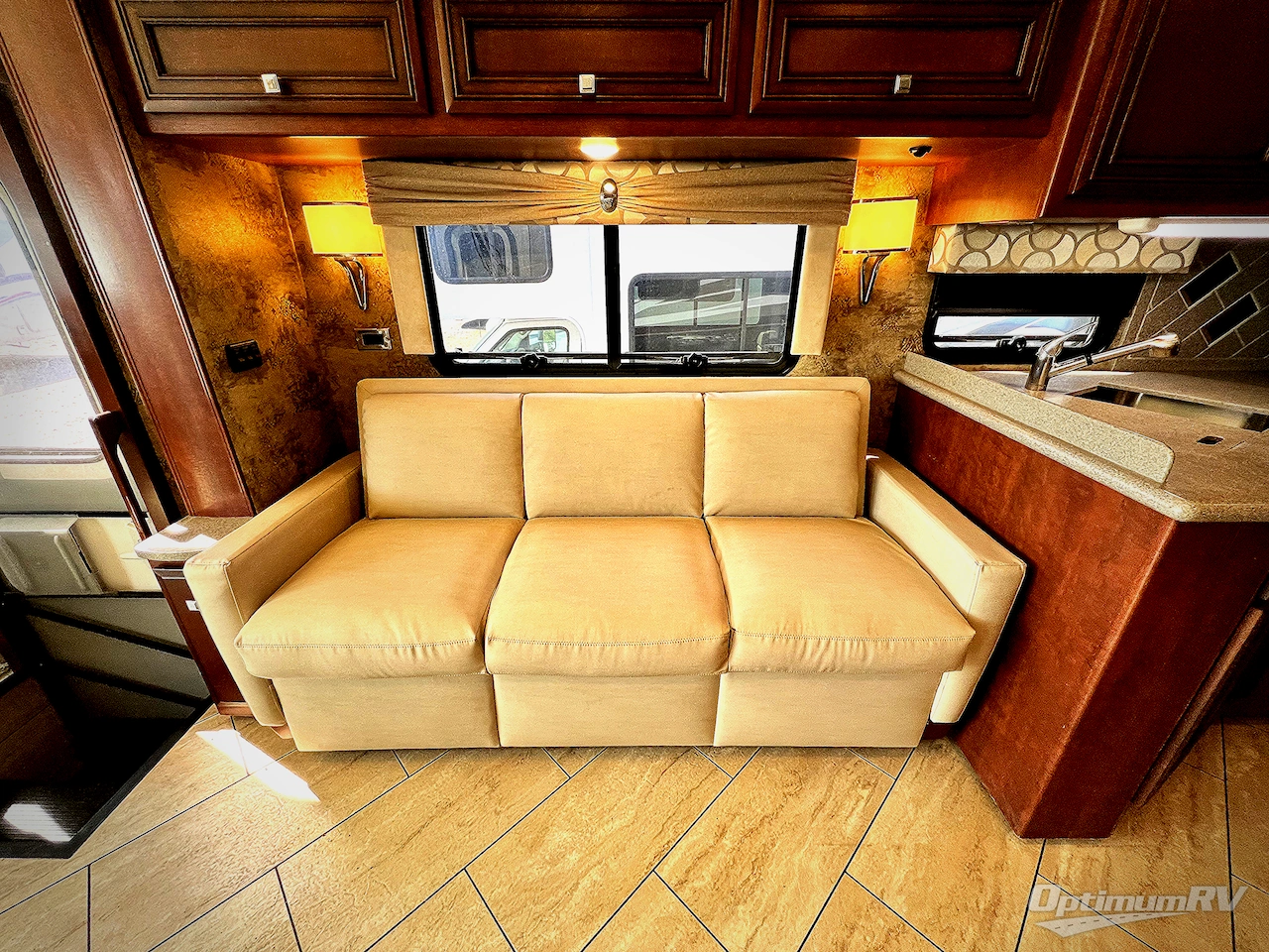 2017 Newmar Bay Star 3518 Photo 7