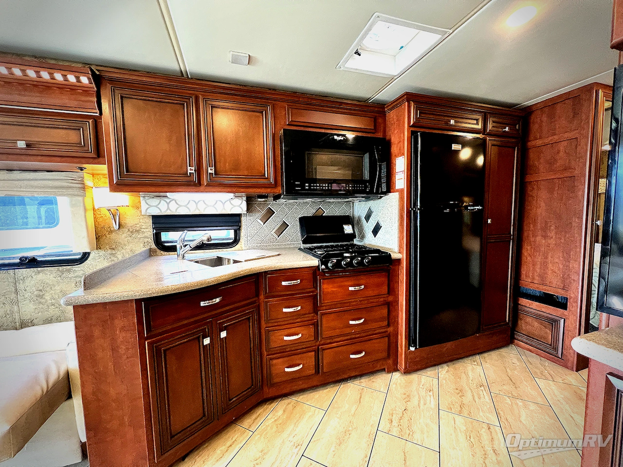 2017 Newmar Bay Star 3518 Photo 13