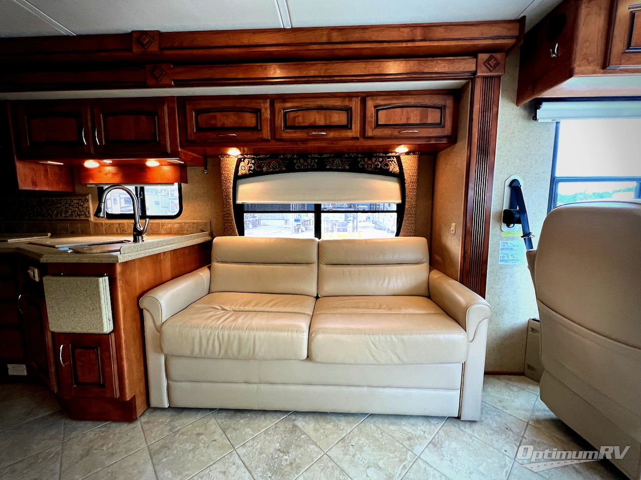 2011 Holiday Rambler Ambassador 36PFT Photo 8