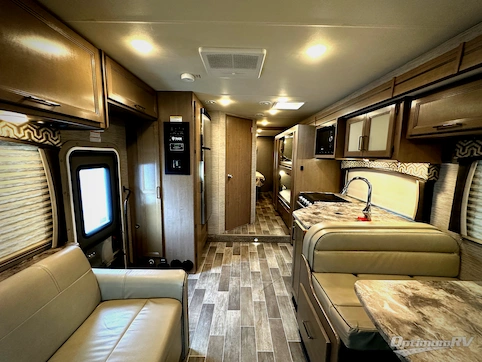 2021 Thor Chateau 31EV RV Photo 2