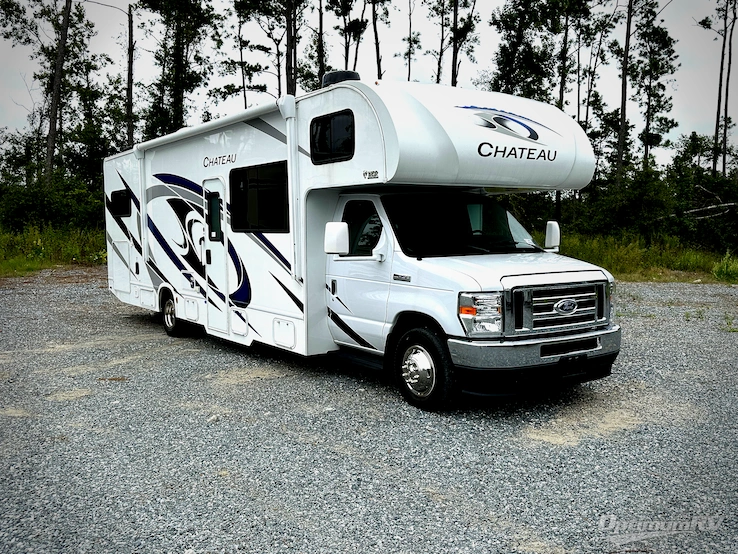 2021 Thor Chateau 31EV RV Photo 1