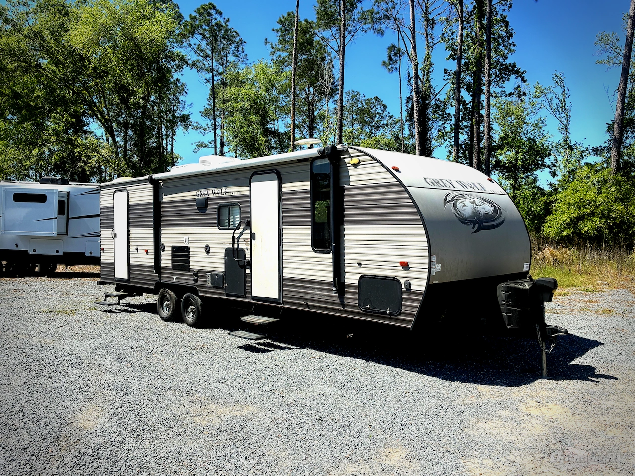2018 Forest River Cherokee Grey Wolf 26DBH Photo 1