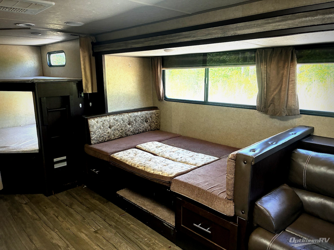 2018 Forest River Cherokee Grey Wolf 26DBH Photo 6