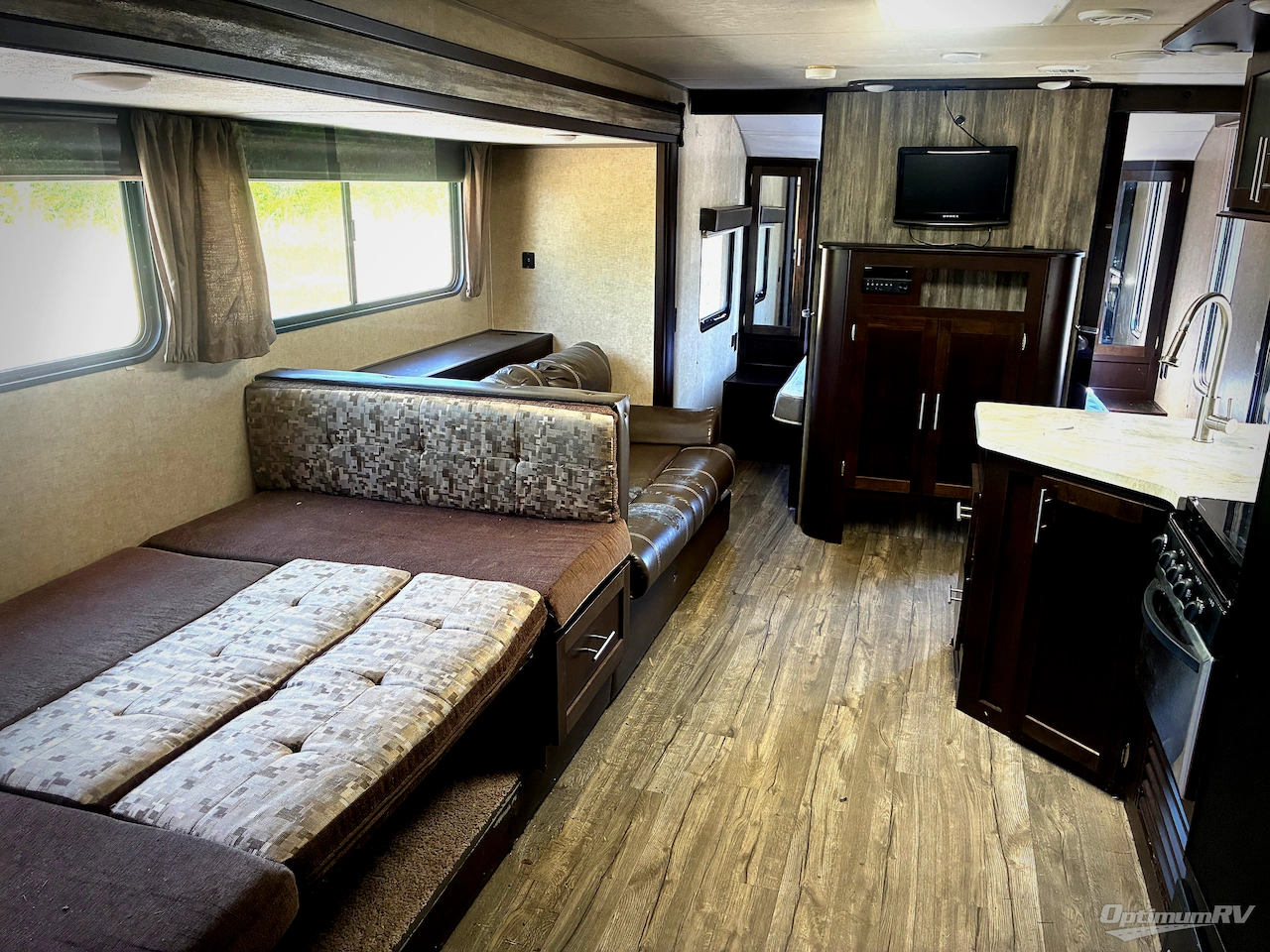 2018 Forest River Cherokee Grey Wolf 26DBH Photo 12