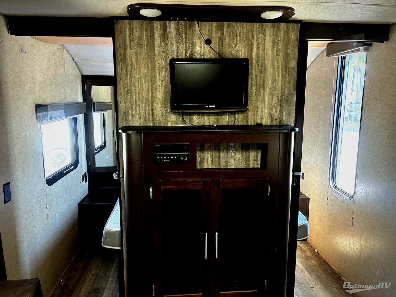 2018 Forest River Cherokee Grey Wolf 26DBH Photo 13