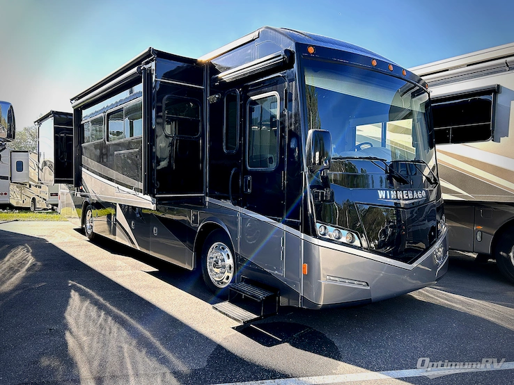 2015 Winnebago Forza 36G RV Photo 1
