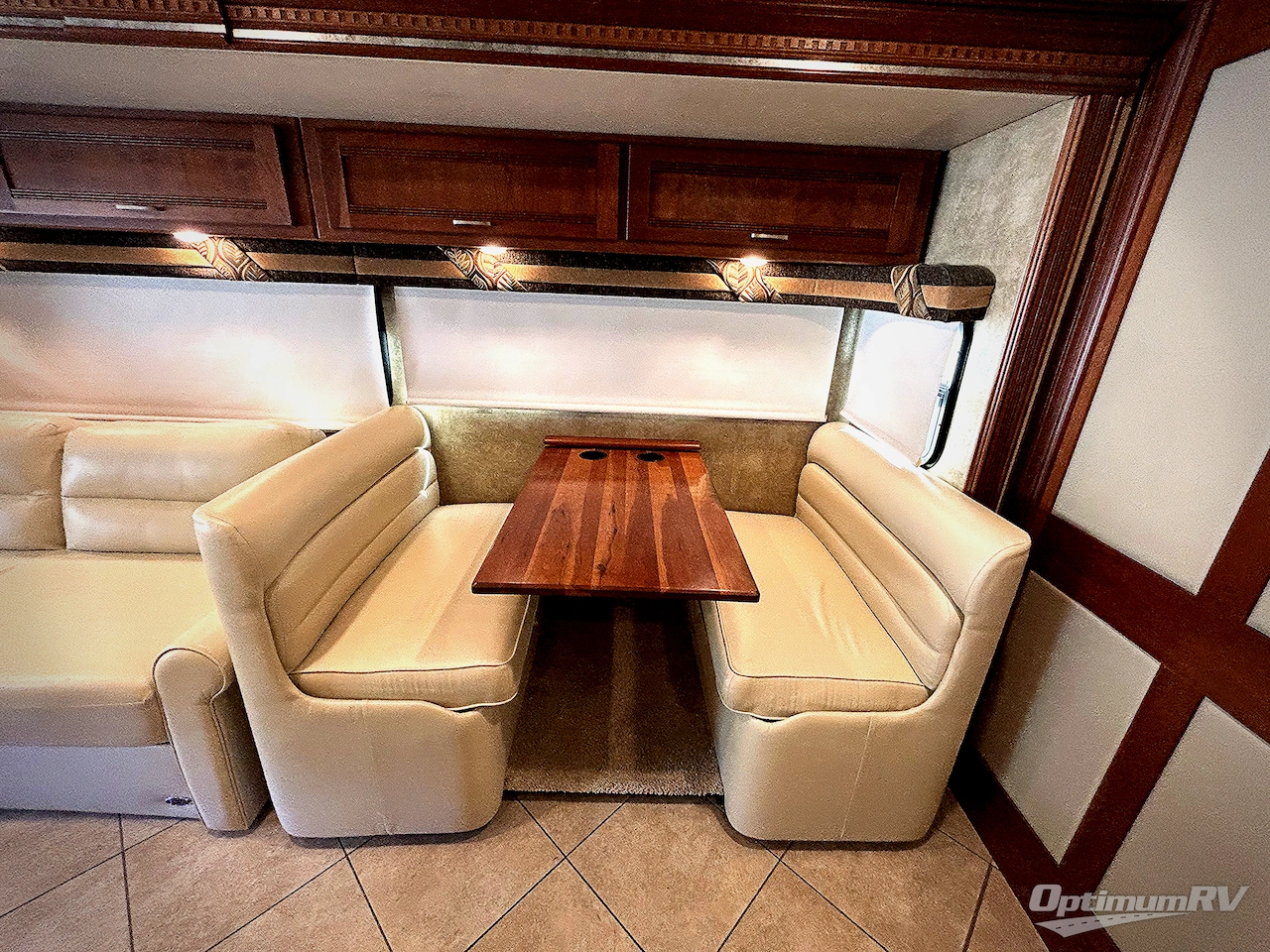 2015 Winnebago Forza 36G Photo 12