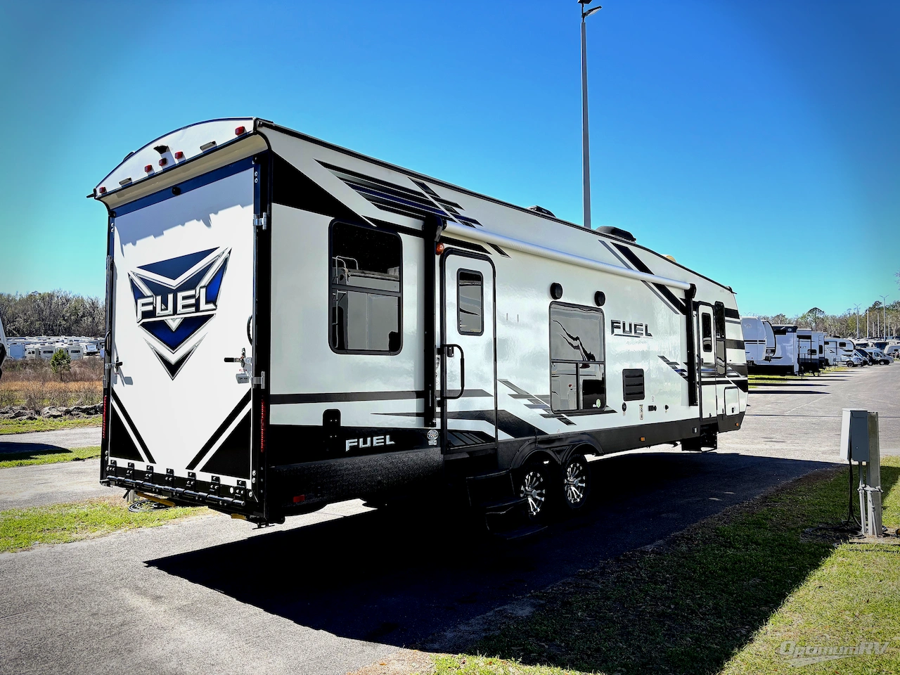 2021 Heartland Fuel 305 Photo 2
