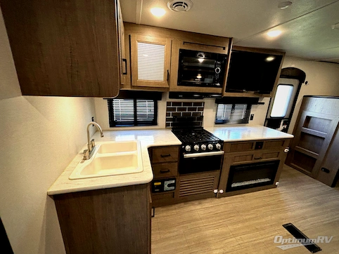 2021 Keystone Hideout 250BH RV Photo 3