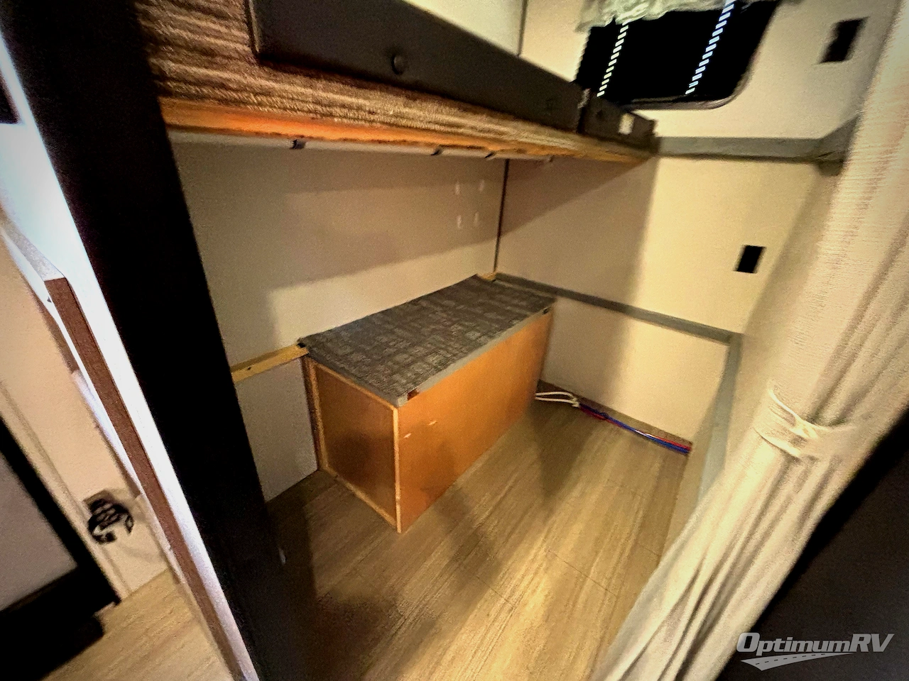 2021 Keystone Hideout 250BH Photo 15