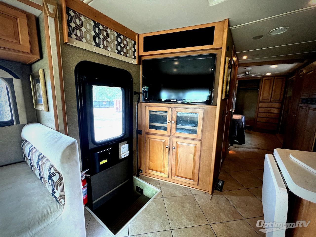 2013 Itasca Suncruiser 35P Photo 8