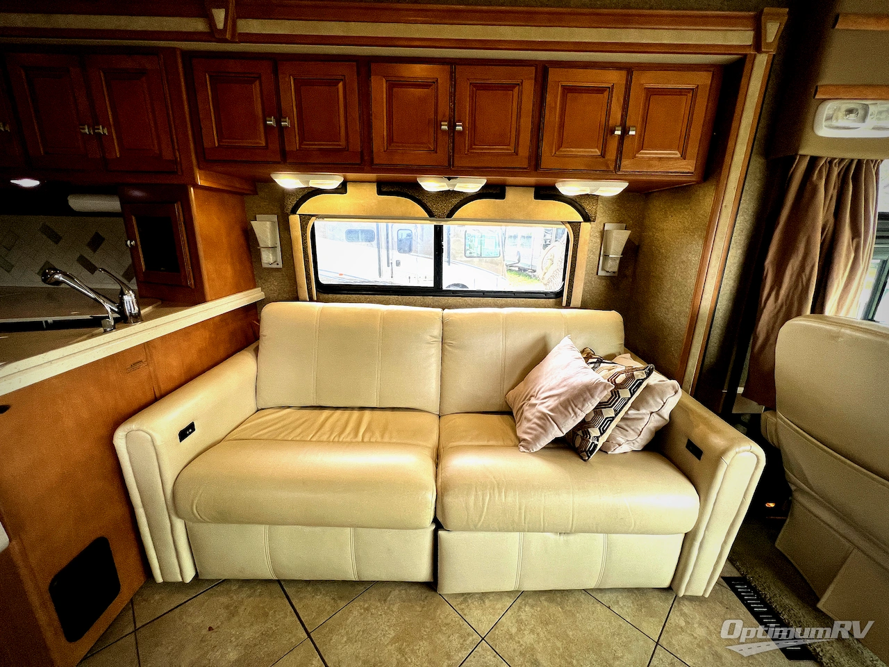 2013 Itasca Suncruiser 35P Photo 9