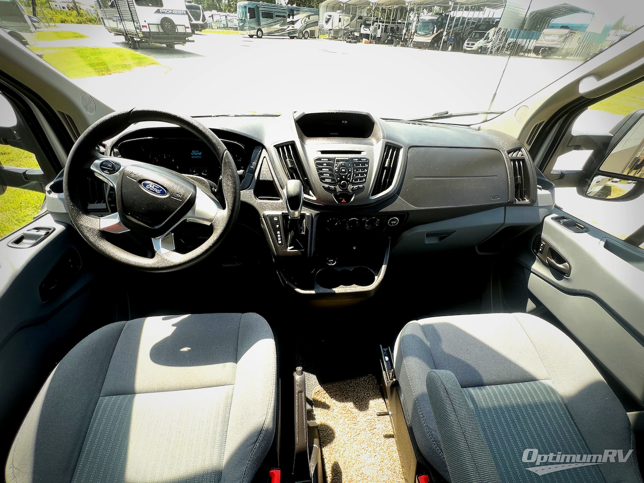 2017 Thor Gemini 23TR Photo 7