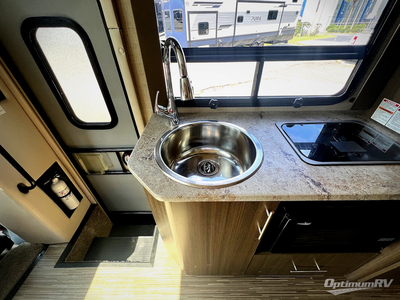 2017 Thor Gemini 23TR Photo 10