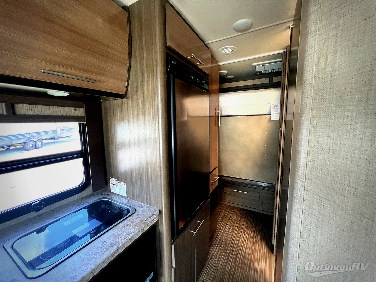 2017 Thor Gemini 23TR Photo 13
