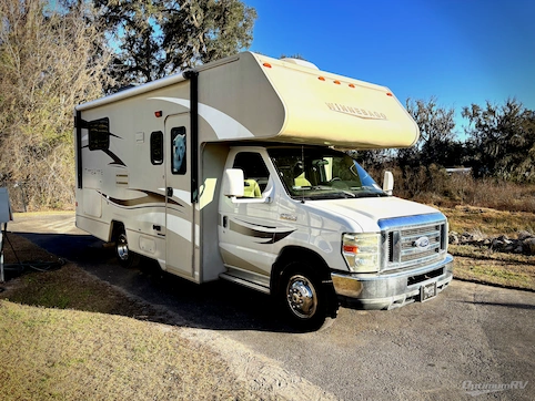 Used 2015 Winnebago Minnie Winnie 322R Featured Photo