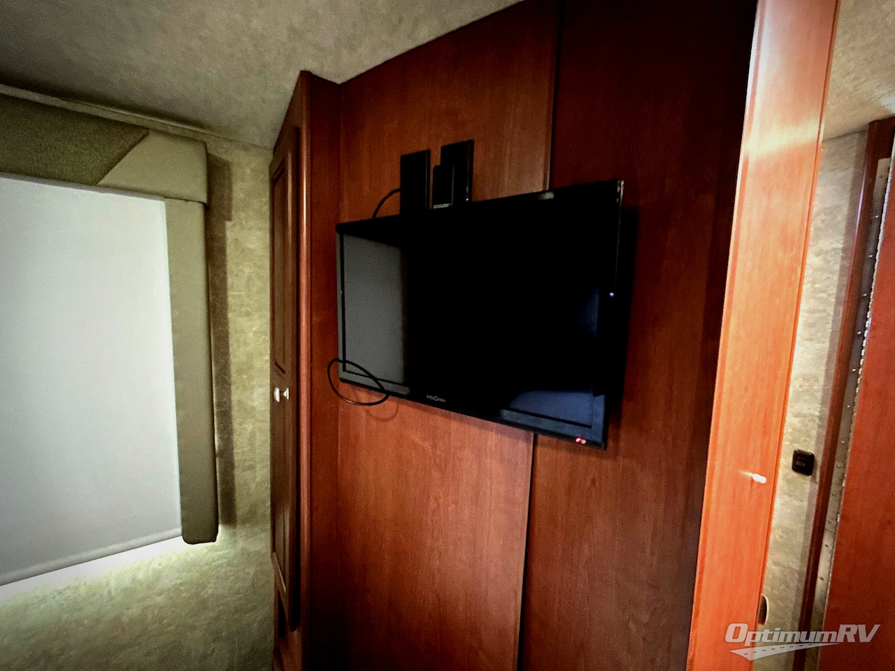 2015 Winnebago Vista 31KE Photo 18