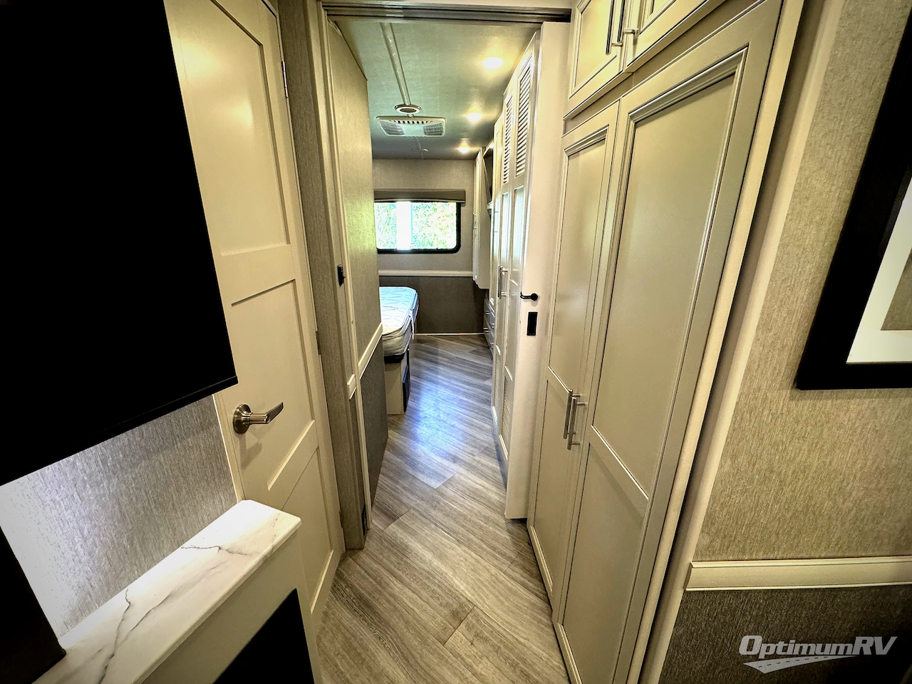 2023 Holiday Rambler Invicta 34MB Photo 12