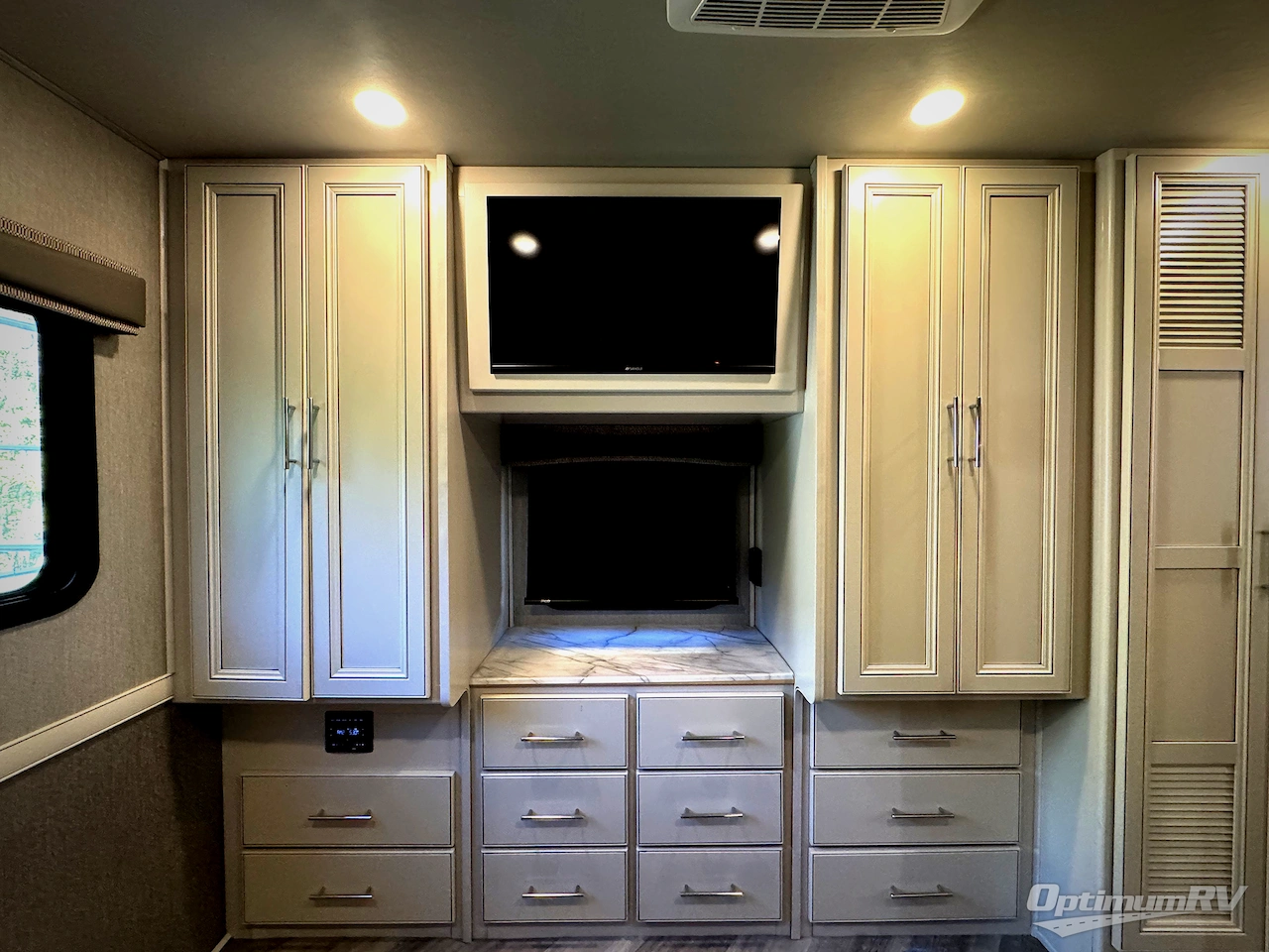 2023 Holiday Rambler Invicta 34MB Photo 20