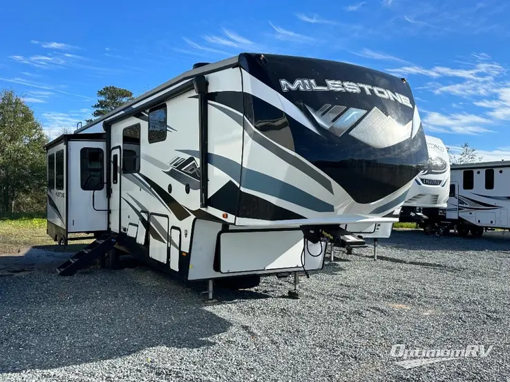 2021 Heartland Milestone 326RL RV Photo 1