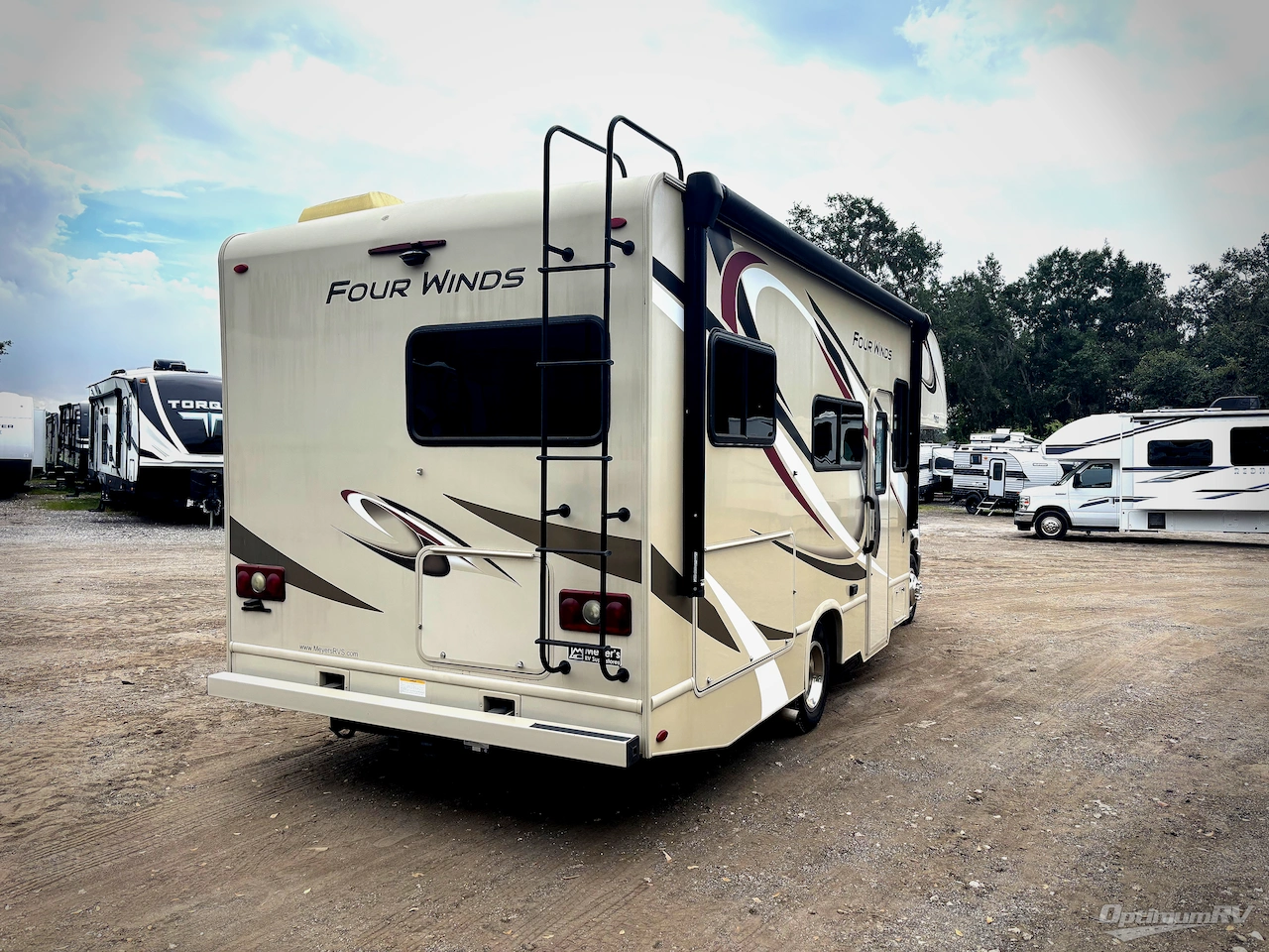 2020 Thor Four Winds 23U Photo 2