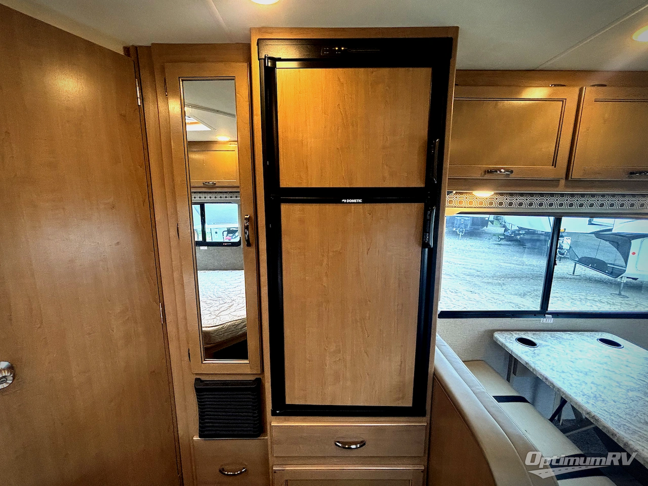 2020 Thor Four Winds 23U Photo 10