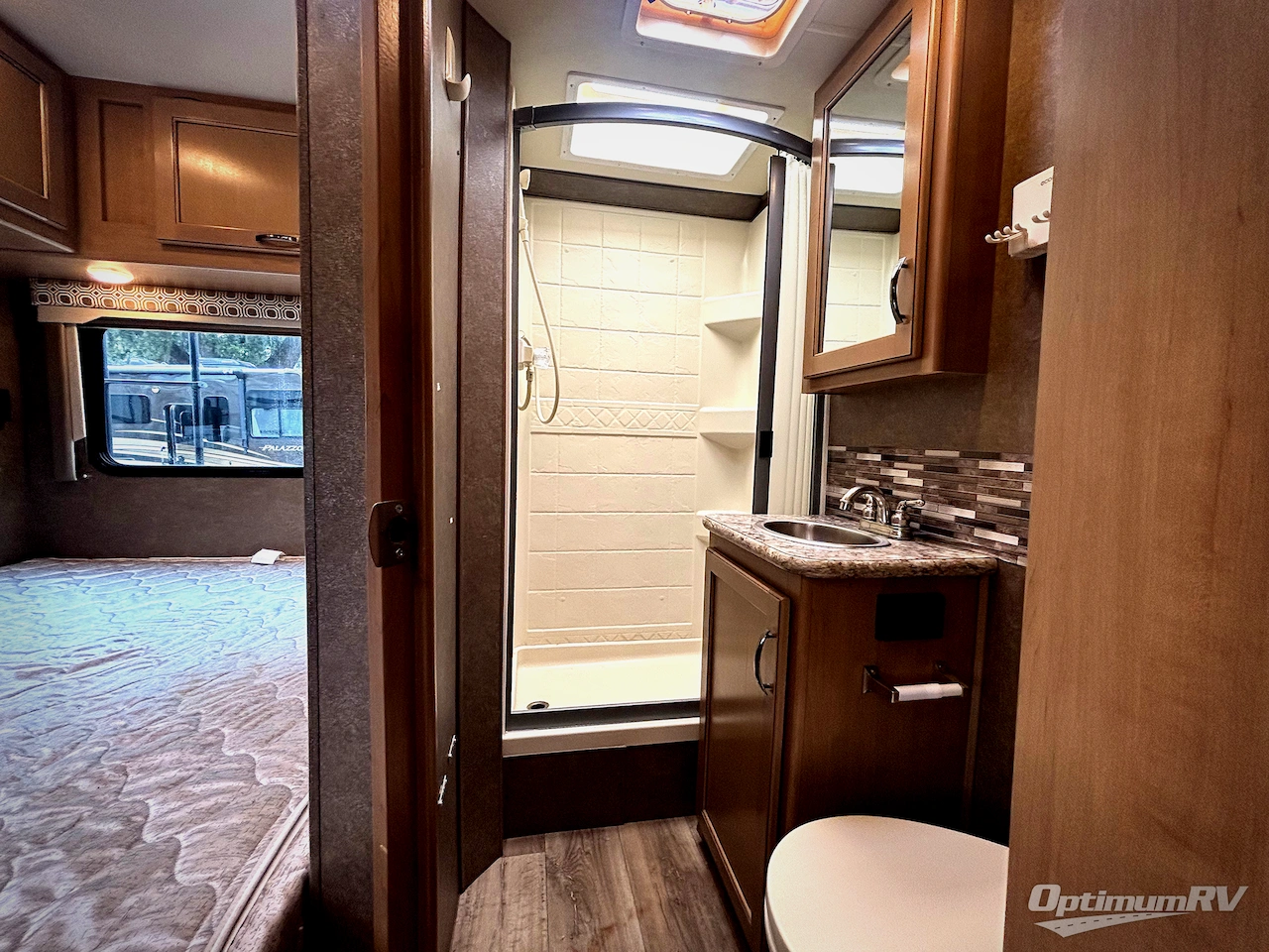 2020 Thor Four Winds 23U Photo 11
